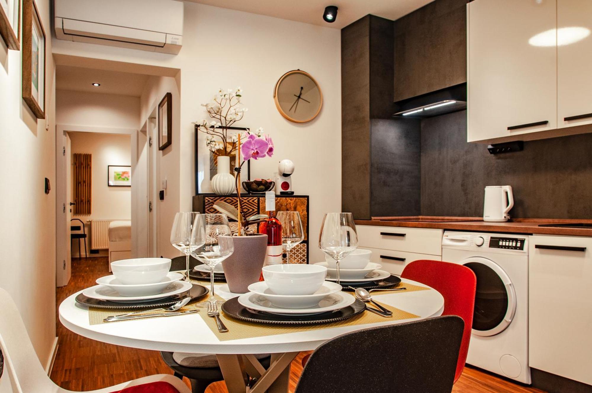 Six In The City Apartment, Ljubljana Dış mekan fotoğraf