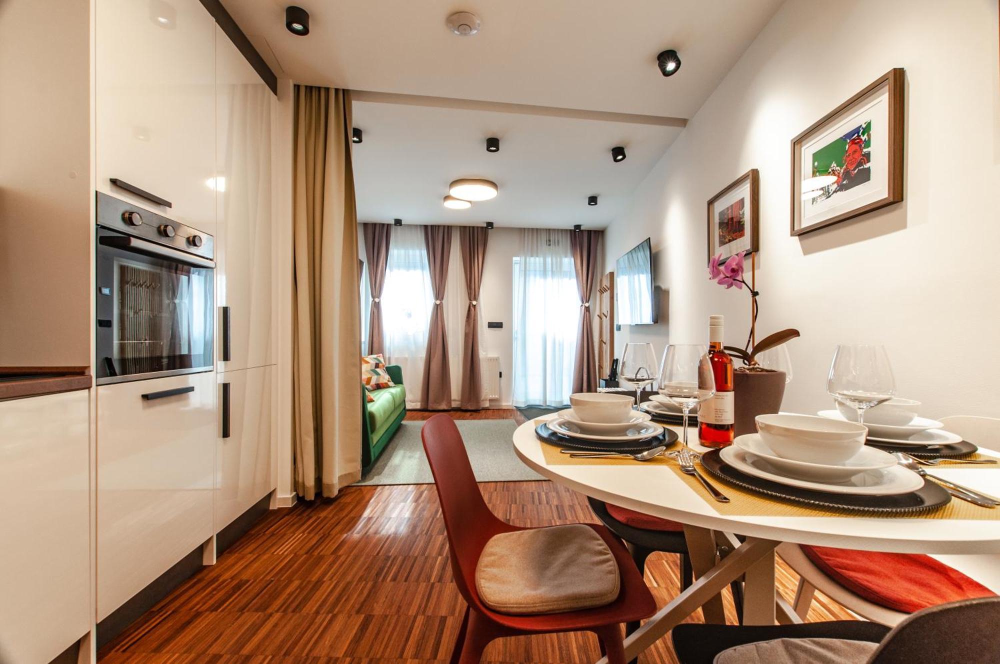 Six In The City Apartment, Ljubljana Dış mekan fotoğraf
