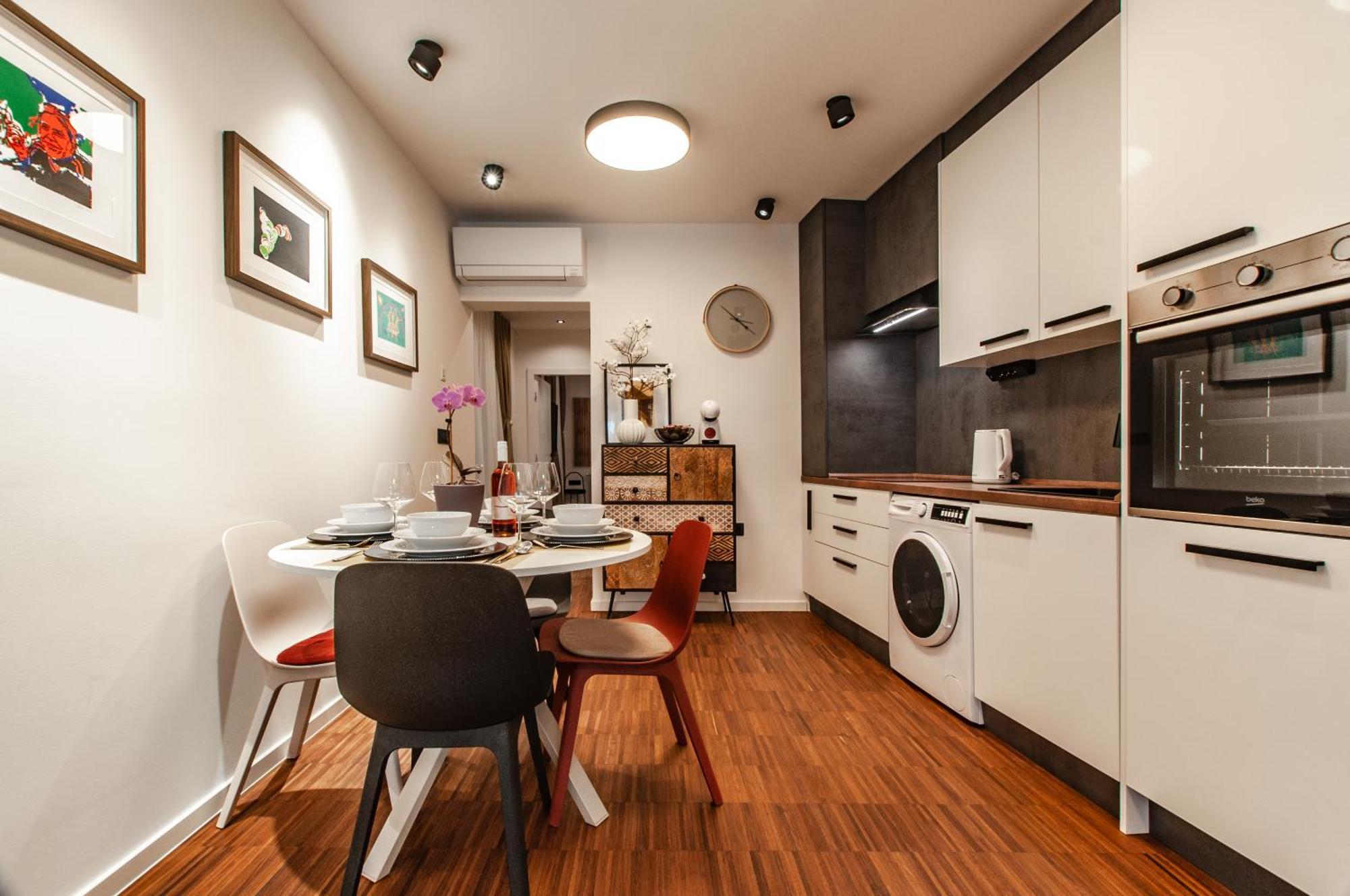 Six In The City Apartment, Ljubljana Dış mekan fotoğraf